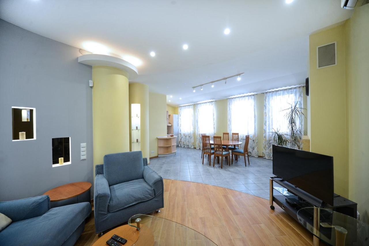 Artol Sophia Apartment เคียฟ ภายนอก รูปภาพ